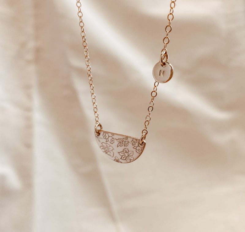 Personalised jewellery - KBN Jewellery - handmade jewellery – Personalised Jewellery gifts – Dainty jewellery- Dainty necklace – flower stamp necklace – birth month flower jewellery – flower necklace