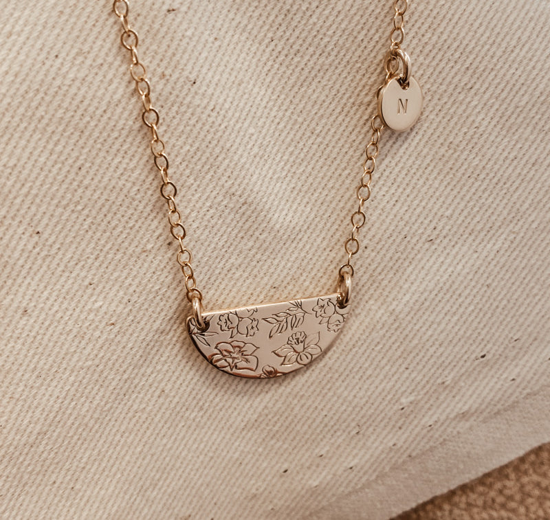 Personalised jewellery - KBN Jewellery - handmade jewellery – Personalised Jewellery gifts – Dainty jewellery- Dainty necklace – flower stamp necklace – birth month flower jewellery – flower necklace