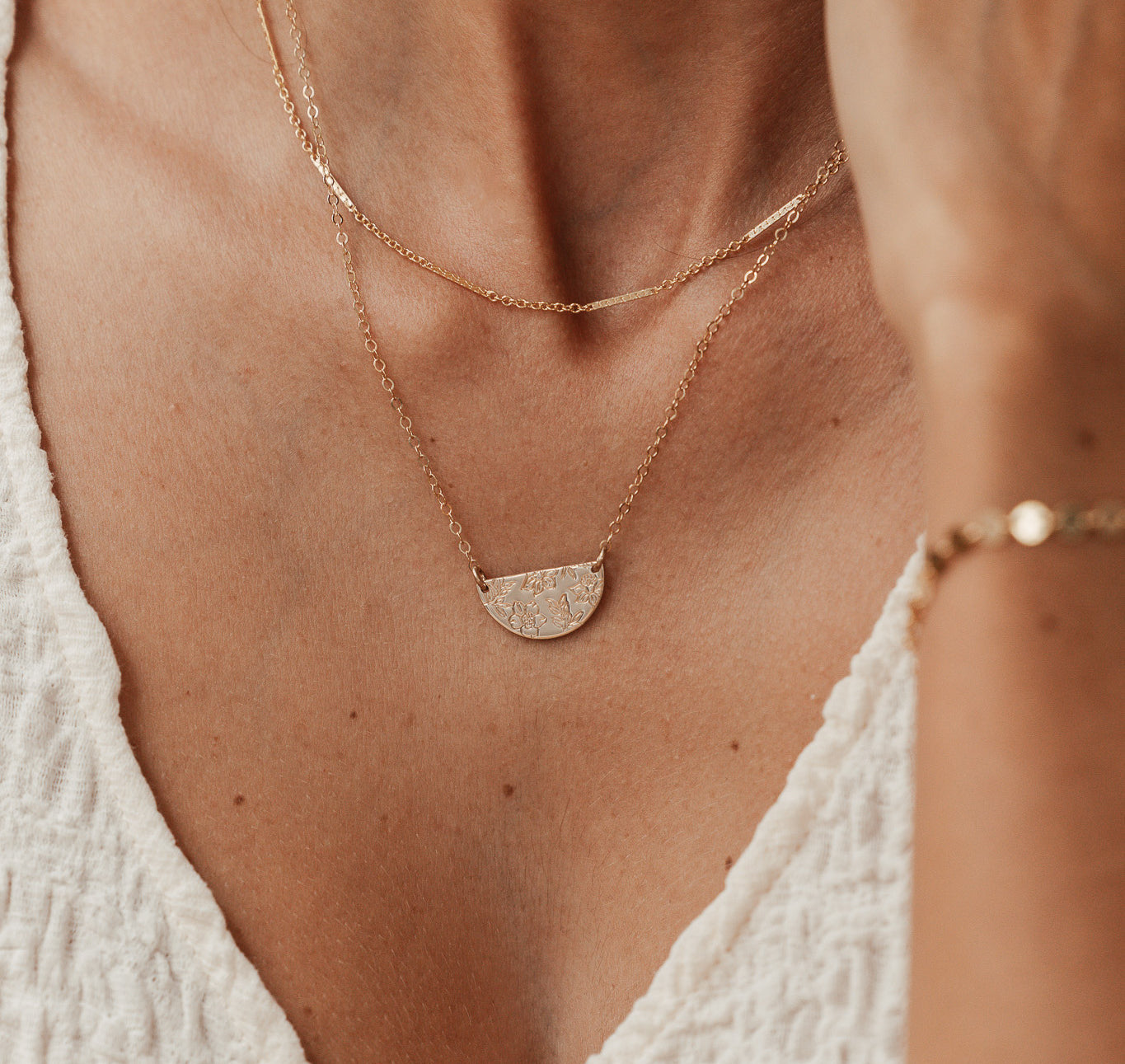 Personalised jewellery - KBN Jewellery - handmade jewellery – Personalised Jewellery gifts – Dainty jewellery- Dainty necklace – flower stamp necklace – birth month flower jewellery – flower necklace