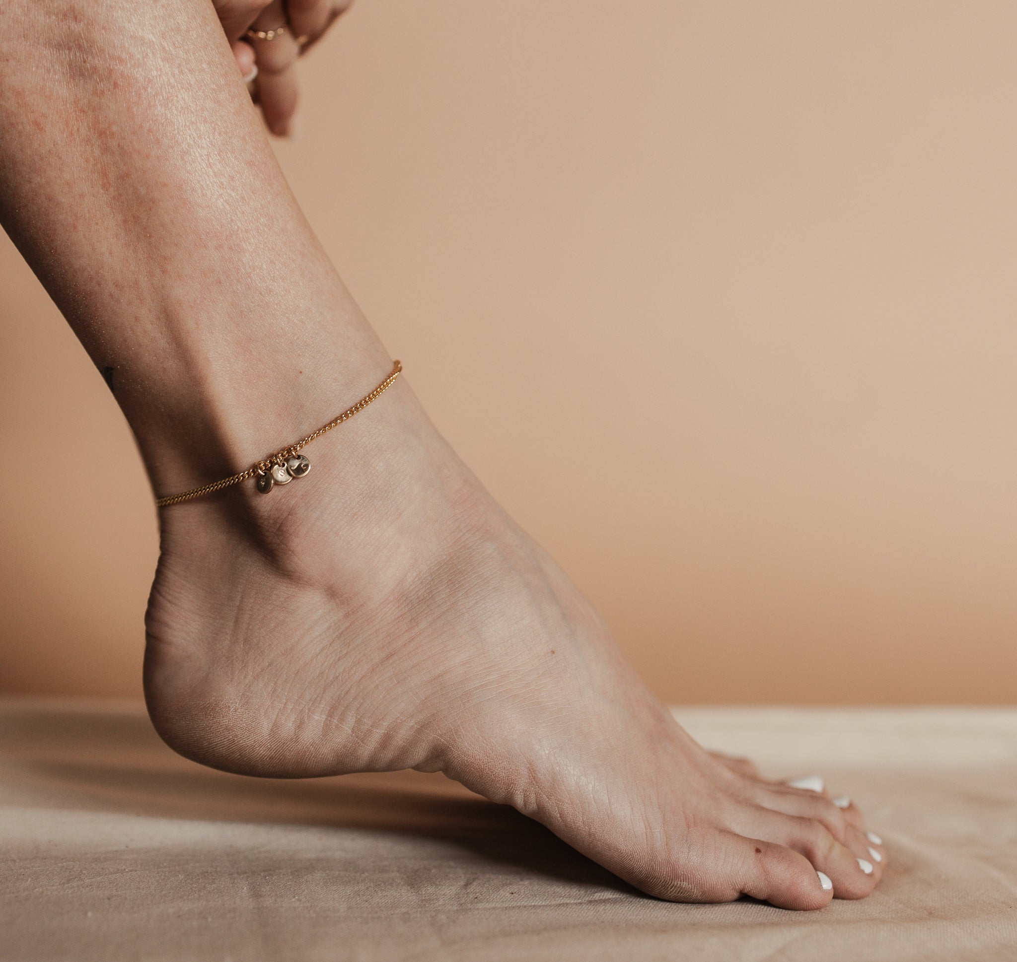 Personalised jewellery - KBN Jewellery - handmade jewellery – custom jewellery gifts – dainty anklet – stacking anklet – layering anklet – simple chain – affordable jewellery – Australian made jewellery – small pendant anklet