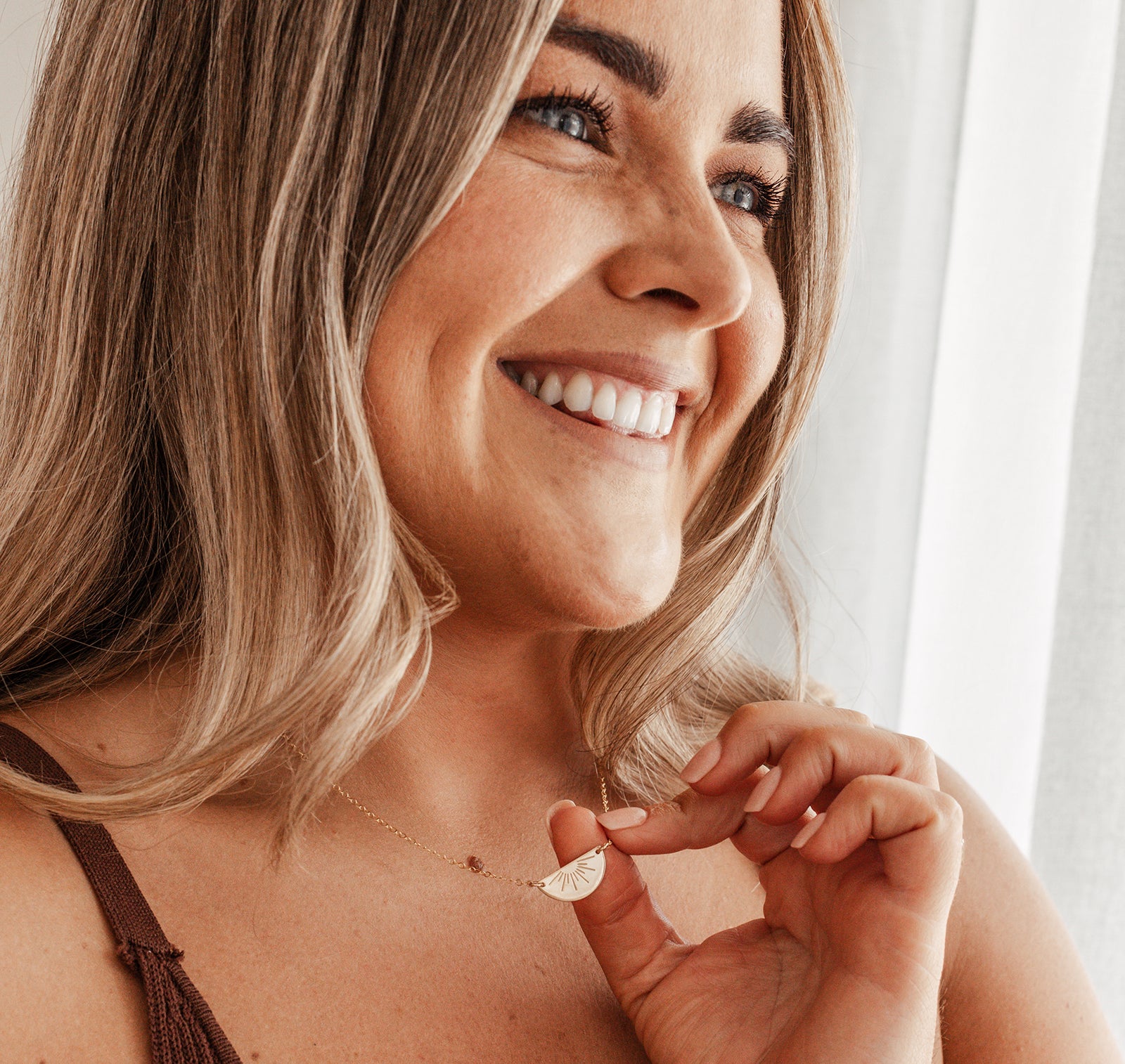 Personalised jewellery - KBN Jewellery - handmade jewellery – Personalised Jewellery gifts – dainty necklaces – matching necklaces – subtle best friend necklace – gifts for your best friend – everyday necklace – simple necklace