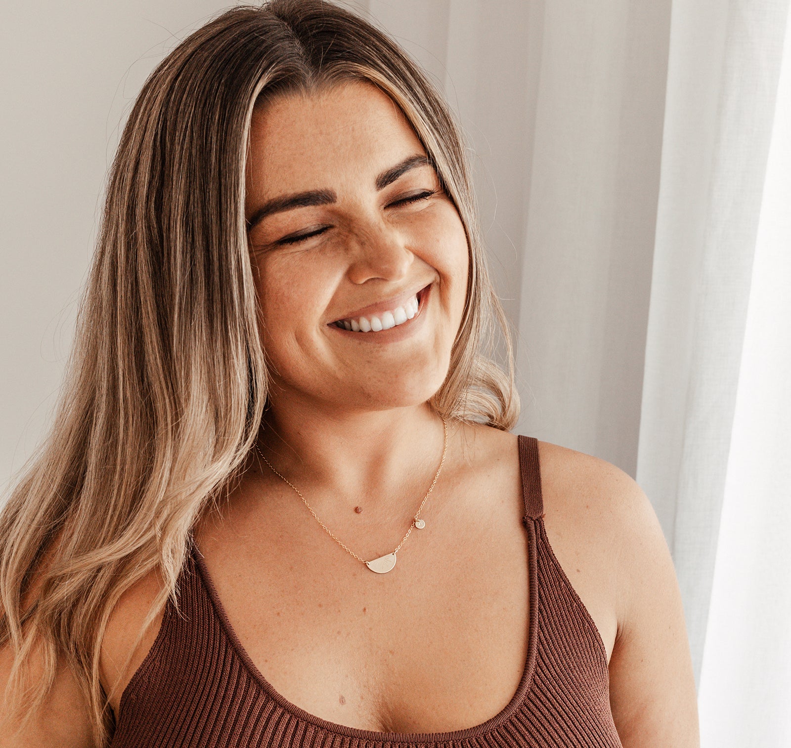 Personalised jewellery - KBN Jewellery - handmade jewellery – Personalised Jewellery gifts – dainty necklaces – matching necklaces – subtle best friend necklace – gifts for your best friend – everyday necklace – simple necklace