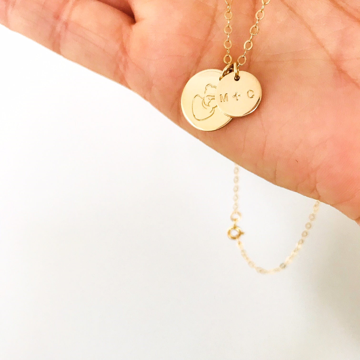 Personalised jewellery - KBN Jewellery - handmade jewellery – Personalised Jewellery gifts – Australian Made – Mumma bear necklace – first time mum present – Midwife gift – mother figure gift idea – gift ideas for mum – initial necklace
