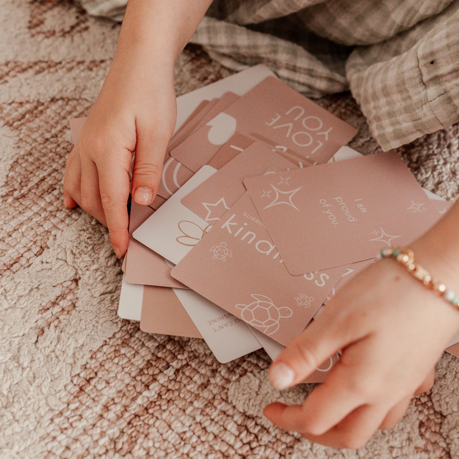 KBN Kids stay magic pack, affirmation cards, scrunchie and enamel pins pack.
Personalised jewellery - KBN Jewellery - handmade jewellery β Personalised Jewellery gifts β  affirmation cards β lunchbox cards β personalised lunch box cards β affirmation cards for kids β positive lunchbox messages