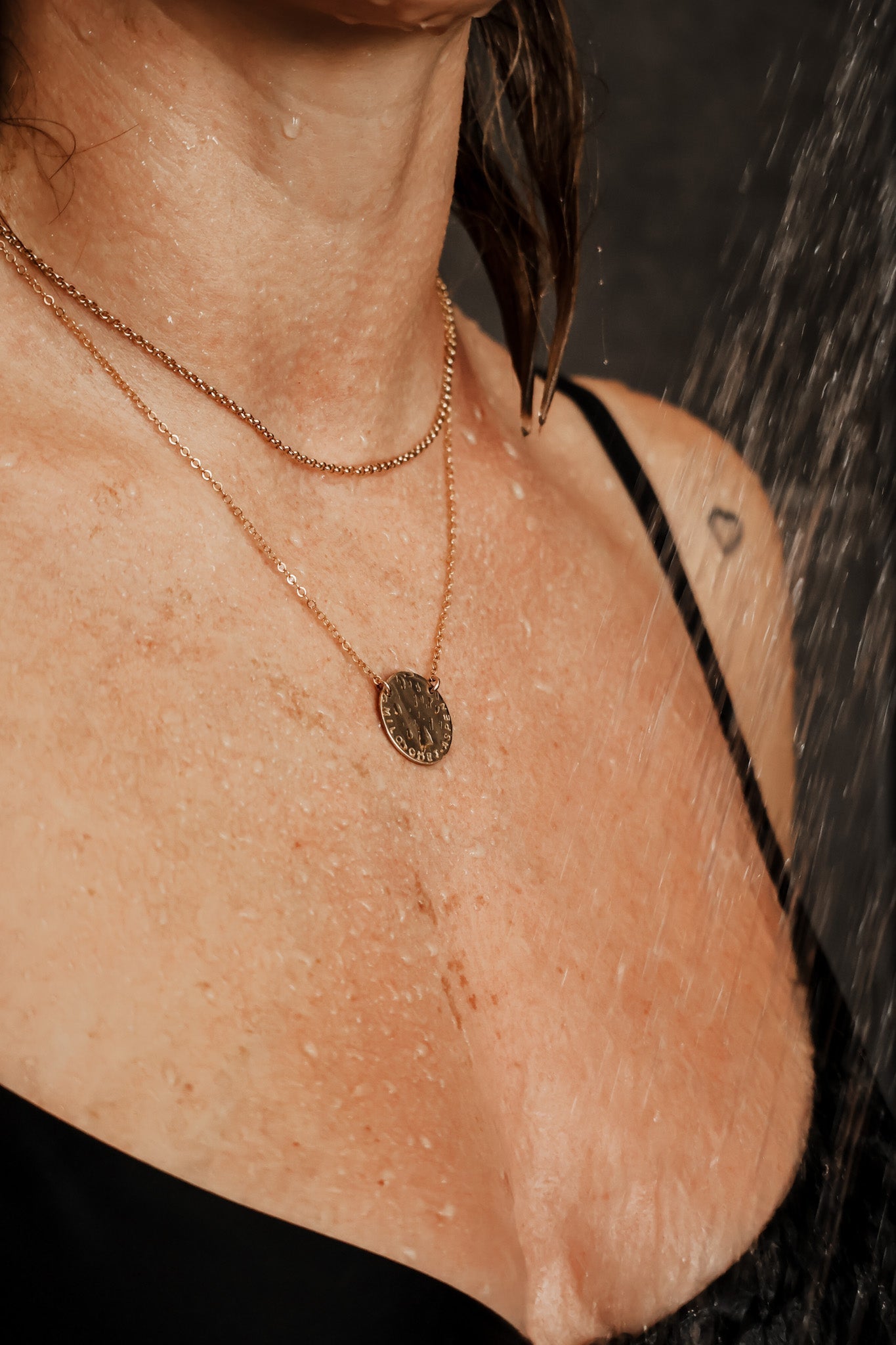 The Truth About Water and Jewellery: When It’s Safe and When It’s Not