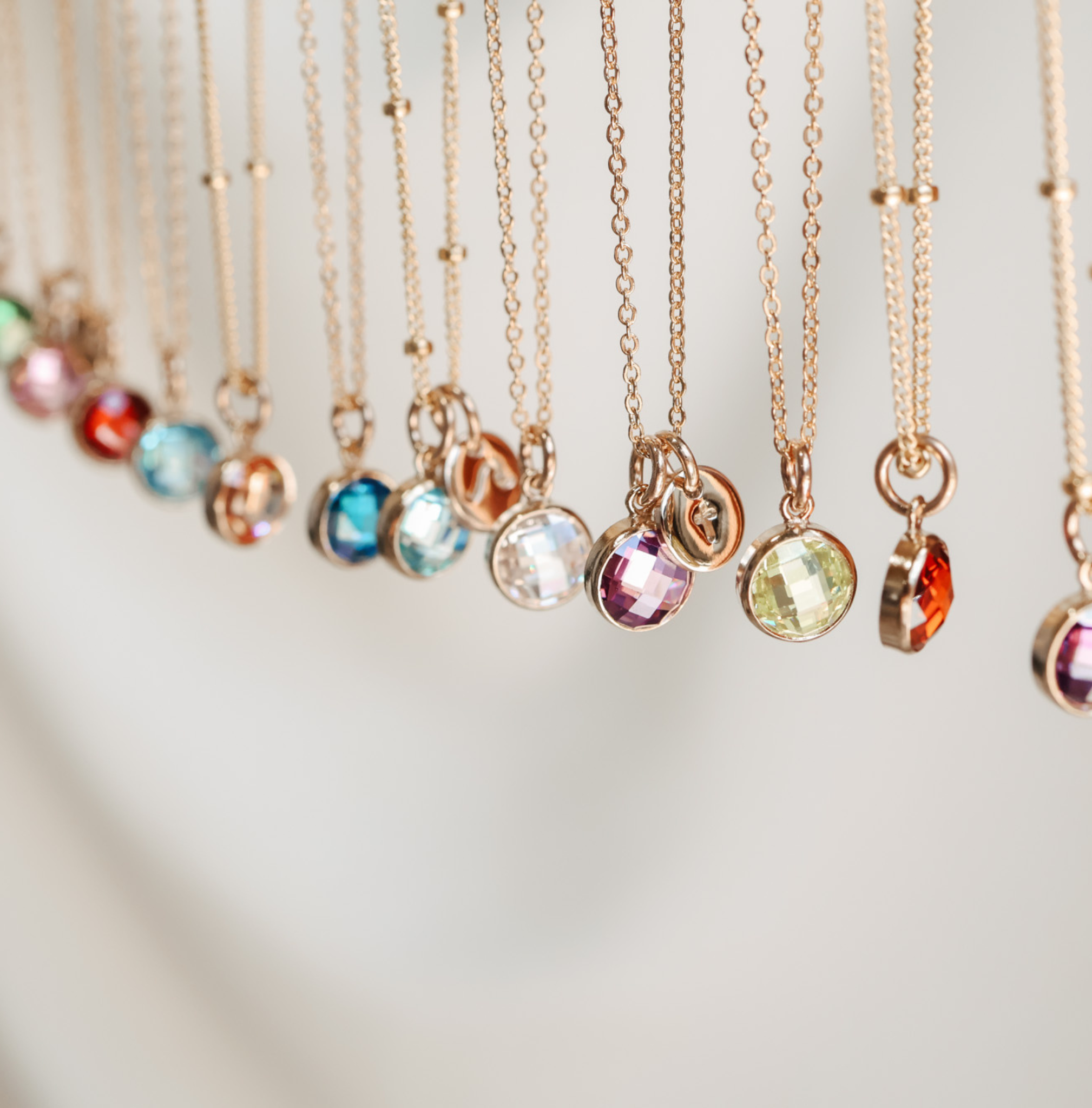 Personalised jewellery – handmade jewellery – KBN jewellery – Australian made jewellery – crystal pendant – birthstone drop necklace – birthstone pendant for necklace – crystal birthstone drop  – birthstone jewellery – green  stone pendant – light green birthstone for necklace – August  birthstone pendant – August  birthstone drop