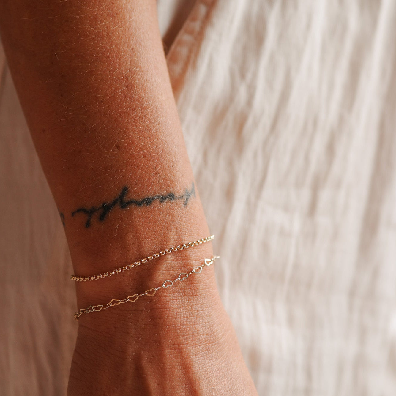 Personalised jewellery - KBN Jewellery - handmade jewellery – Personalised Jewellery gifts – Dainty jewellery – layering bracelet – linked chain – unique chain – layering – Australia made – KBN Jewellery – Most popular necklace – trendy necklace – heart link chain – small heart chain 
