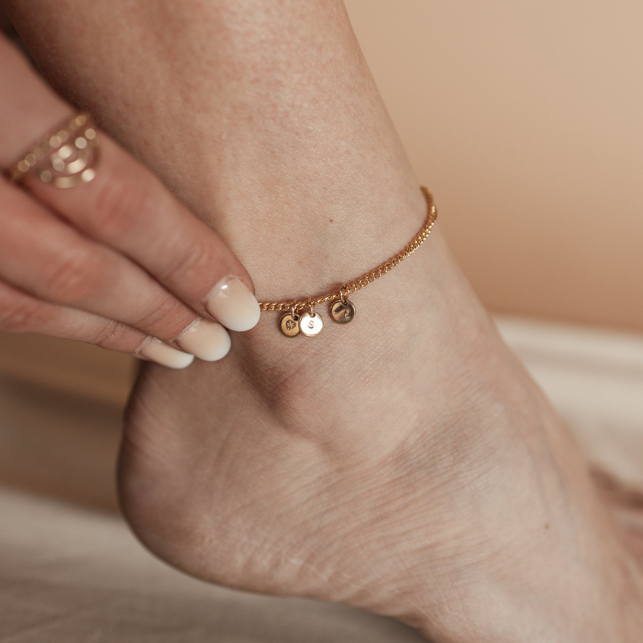 Personalised jewellery - KBN Jewellery - handmade jewellery – custom jewellery gifts –  dainty anklet – stacking anklet – layering anklet – simple chain – affordable jewellery – Australian made jewellery – small pendant anklet 