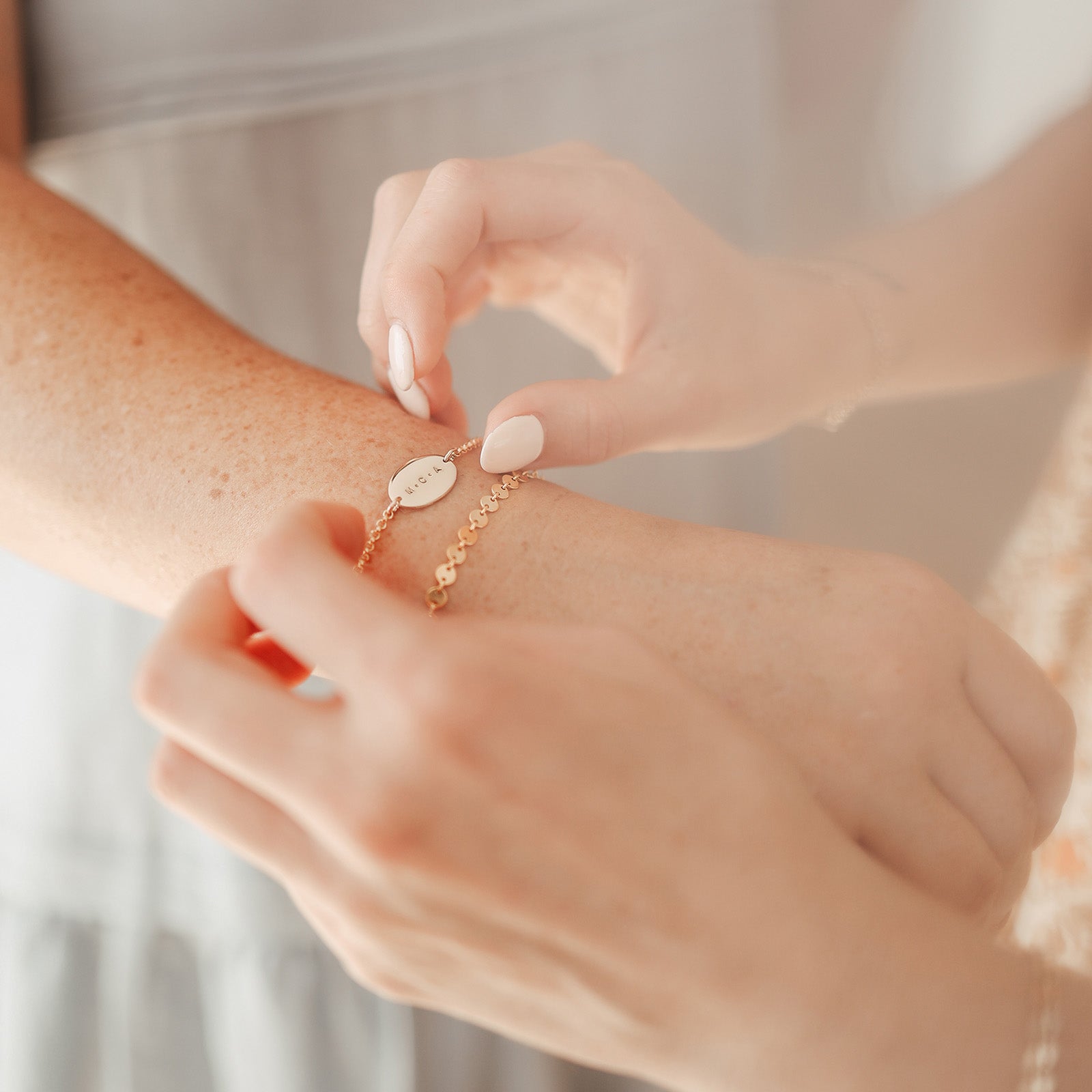 Personalised jewellery – handmade jewellery – KBN jewellery – Australian made jewellery – medium oval bracelet – oval pendant bracelet – initial bracelet – name bracelet – symbol bracelet – gift ideas for women – gift ideas with meaning – sentimental gift ideas 