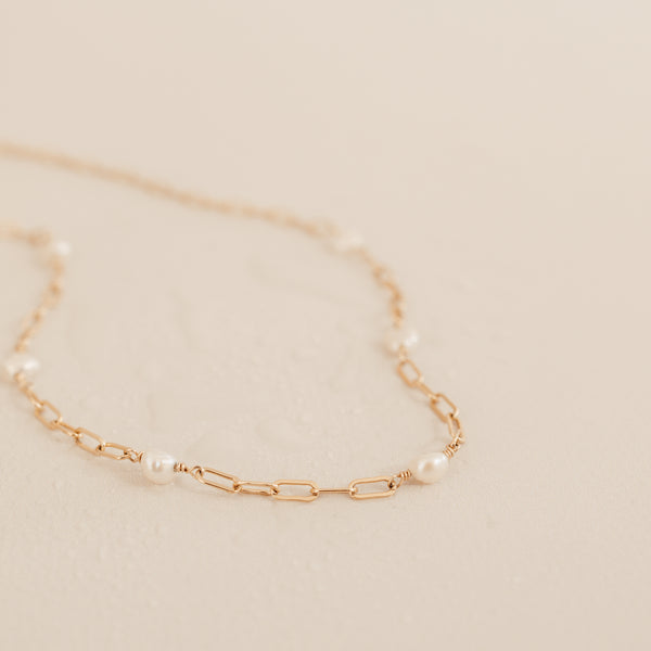 Nerida • Pearl Adorned Link Necklace