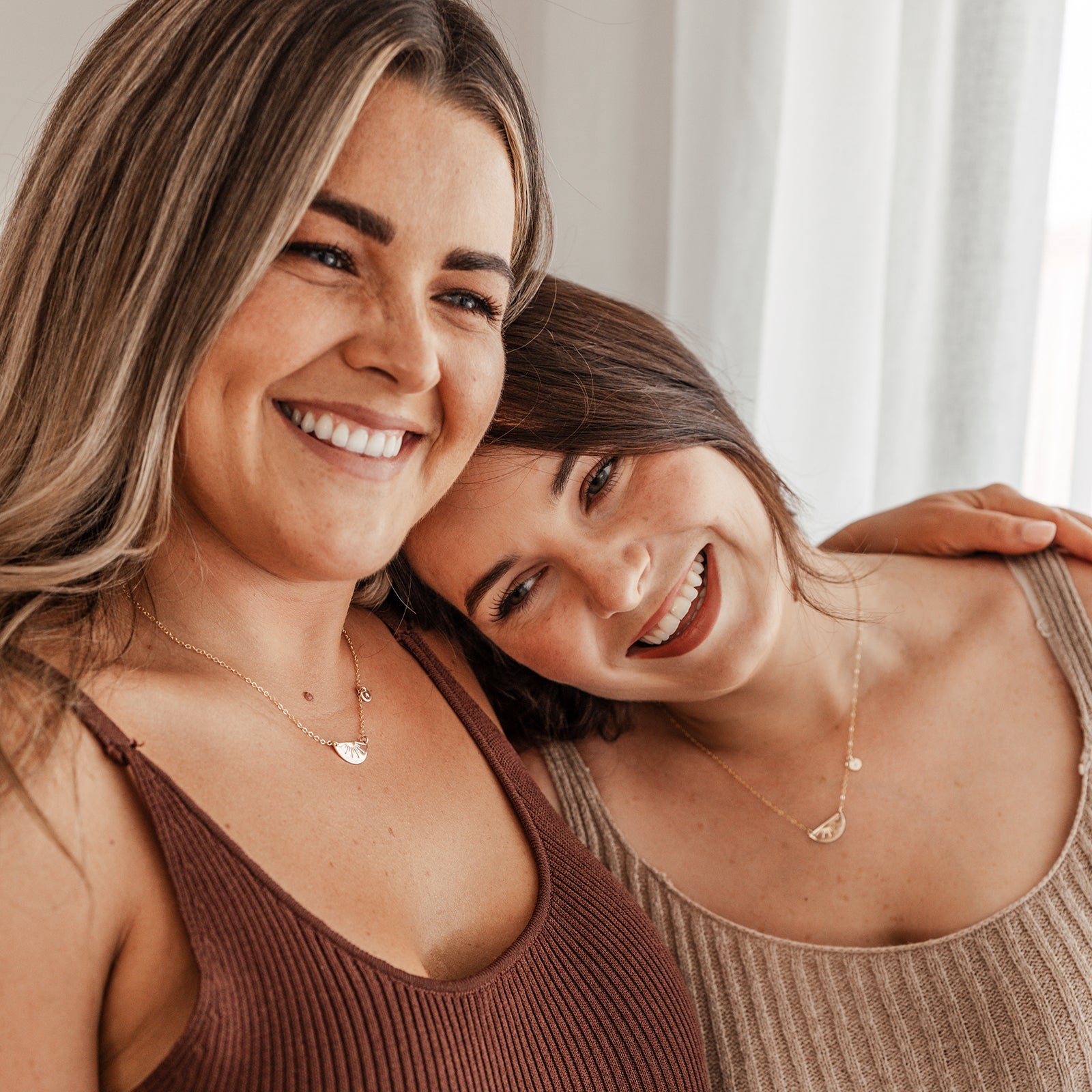 Personalised jewellery - KBN Jewellery - handmade jewellery – Personalised Jewellery gifts – dainty necklaces – matching necklaces – subtle best friend necklace – gifts for your best friend – everyday necklace – simple necklace 