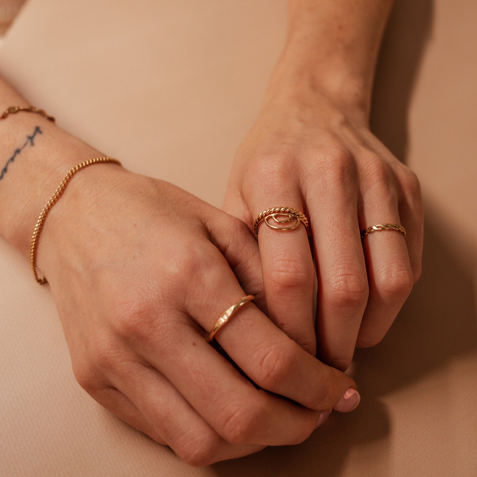 Hazel Twisted Rope minimalist Stacking Ring | Silver & Gold Personalised Jewellery Gifts | Kellective by Nikki | Christmas birthday gifts for friends, women, her, mum, grandma