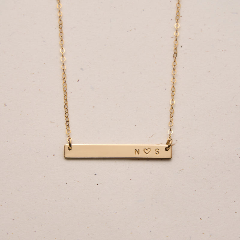 Eva • Short Skinny Bar Necklace