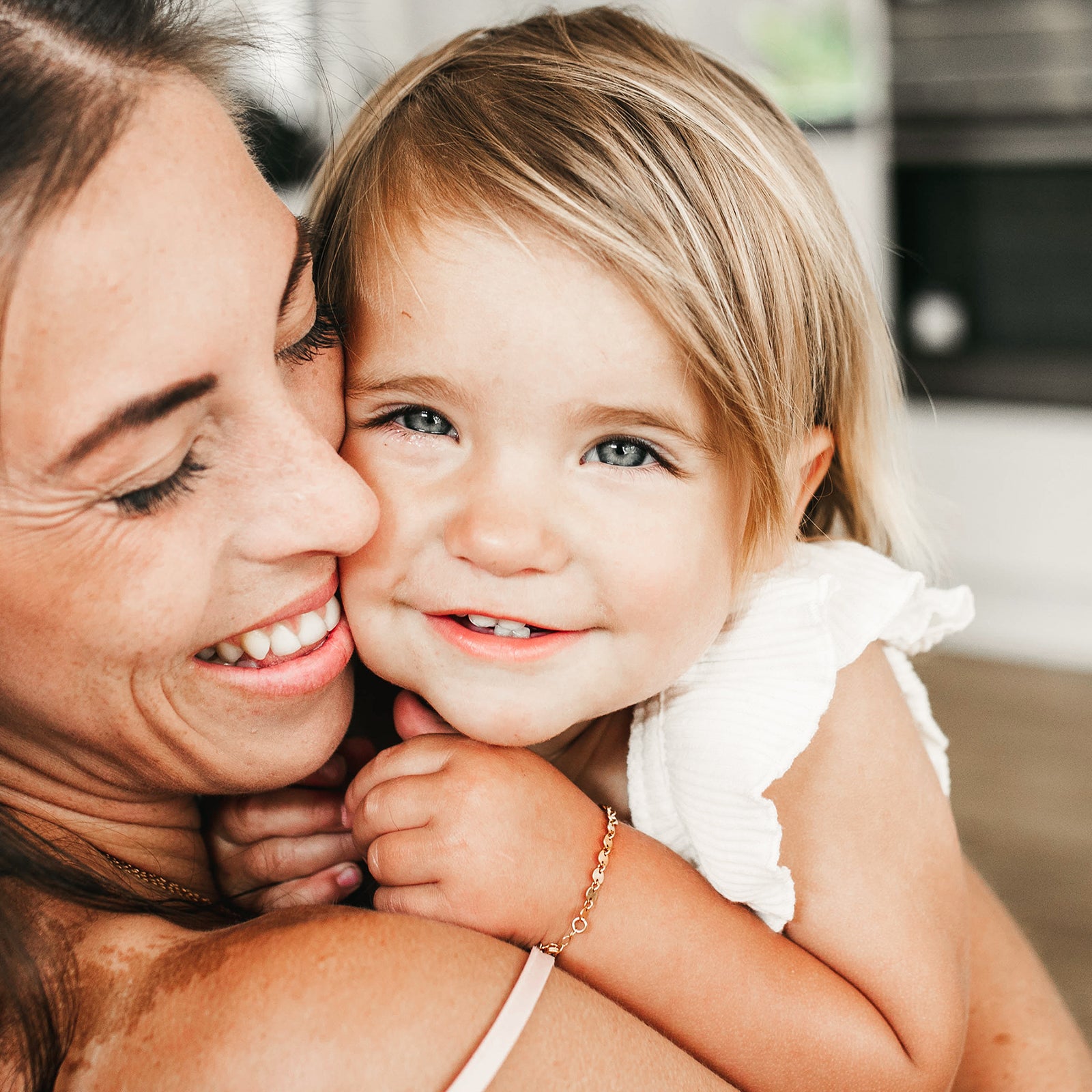 Personalised jewellery - KBN Jewellery - handmade jewellery – Personalised Jewellery gifts – Dainty jewellery- sparkly bracelet – disc bracelet – round chain bracelet – stacking bracelet – layering bracelet – bracelet for your child – toddler bracelet