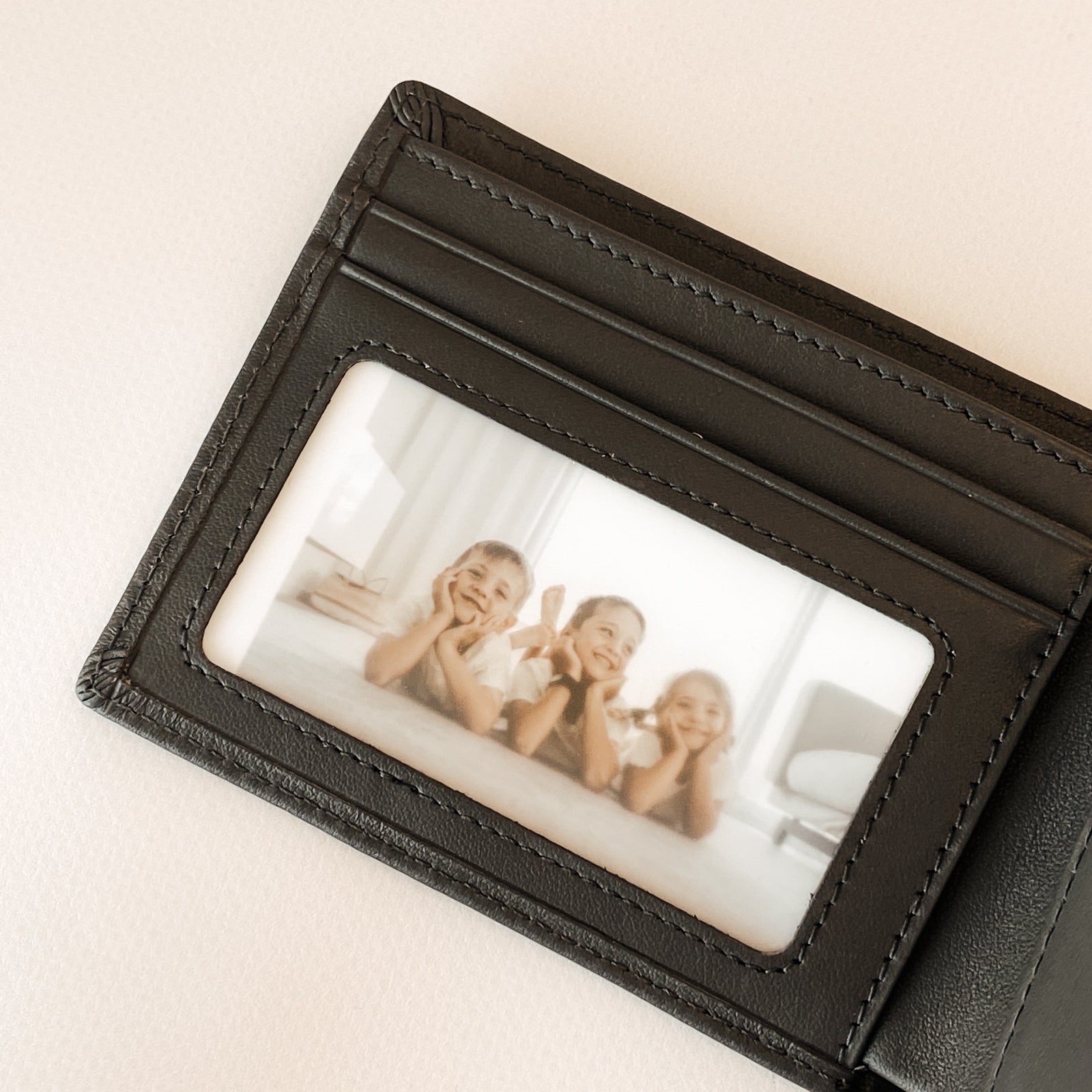 Leather Wallet – Affordable wallet – KBN jewellery – men’s wallet ‘ men’s personalised wallet – personalised leather wallet – gifts for men – gifts for Dad – quality wallet 